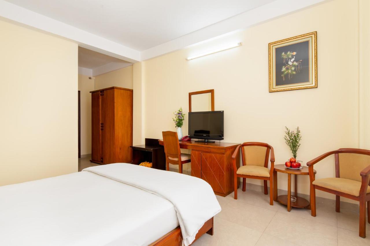 Thanh Lan Riverside Hotel Дананг Экстерьер фото