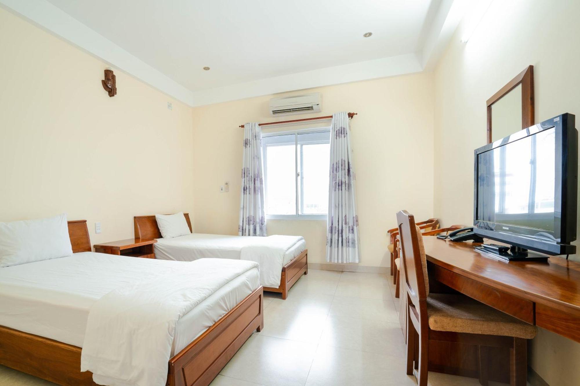Thanh Lan Riverside Hotel Дананг Экстерьер фото